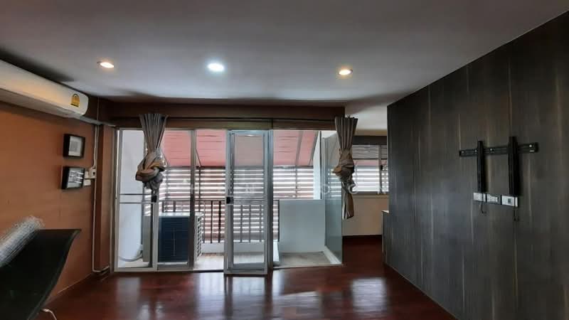 For Sale / Rent | 4-Storey Townhouse | Location Pattanakarn 44 (SPSSR365), Bangkok, พัฒนาการ 44, Suan Luang, Bangkok, 5 Bedrooms, 300 sqm, Townhouse For Sale, by Khun Poon, 500496956 - DDproperty.com