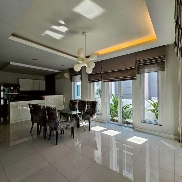undefined, Bangkok, Praborommaharatchawang, Phra Nakhon, Bangkok, 5 Bedrooms, 377 sqm, Single Detached House For Sale, by Chotika Rakrungrueang, 500496971 - DDproperty.com