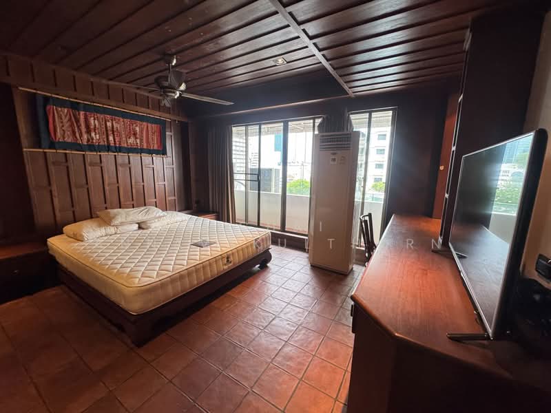 Diamond Tower, Bangkok, Silom, Bang Rak, Bangkok, 2 Bedrooms, 128 sqm, Condo For Rent, by Vichai  Annavakulthorn, 500496997 - DDproperty.com