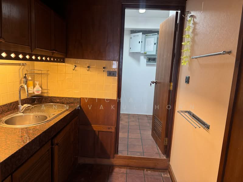 Diamond Tower, Bangkok, Silom, Bang Rak, Bangkok, 2 Bedrooms, 128 sqm, Condo For Rent, by Vichai  Annavakulthorn, 500496997 - DDproperty.com