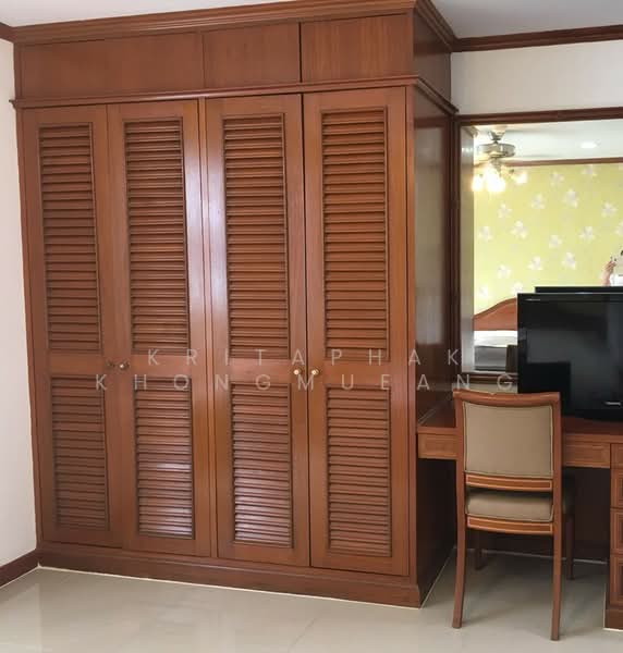 Omni Tower Sukhumvit Nana, Bangkok, 69 Sukhumvit 4 Alley, Khlong Toei, Bangkok, 2 Bedrooms, 76 sqm, Condo For Sale, by Kritaphak Khongmueang, 500497018 - DDproperty.com