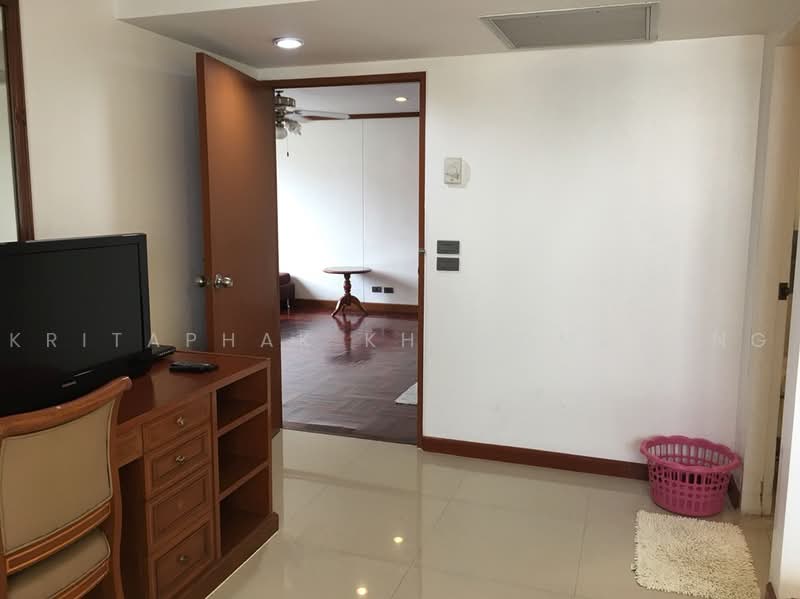 Omni Tower Sukhumvit Nana, Bangkok, 69 Sukhumvit 4 Alley, Khlong Toei, Bangkok, 2 Bedrooms, 76 sqm, Condo For Sale, by Kritaphak Khongmueang, 500497018 - DDproperty.com