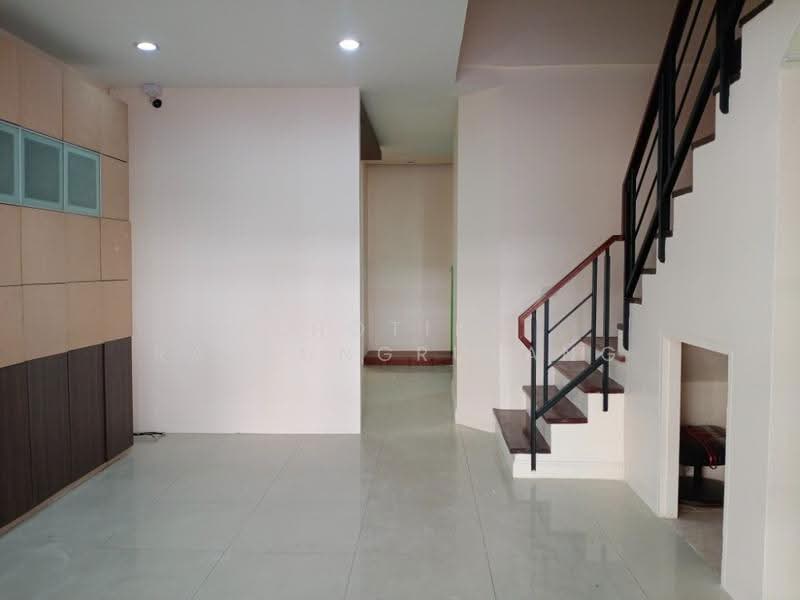 ทาวน์เฮ้าส์ 3-ห้องนอน, กรุงเทพ, ช่องนนทรี, ยานนาวา, กรุงเทพ, 263 ตร.ม., ทาวน์เฮ้าส์ ขาย, โดย Chotika Rakrungrueang, 500497027 - DDproperty.com