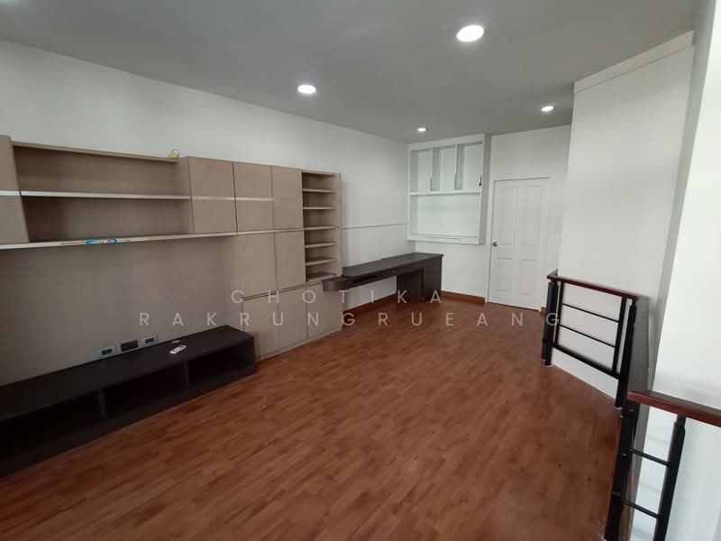 3-BR Townhouse, Bangkok, Chong Nonsi, Yan Nawa, Bangkok, 3 Bedrooms, 263 sqm, Townhouse For Sale, by Chotika Rakrungrueang, 500497027 - DDproperty.com