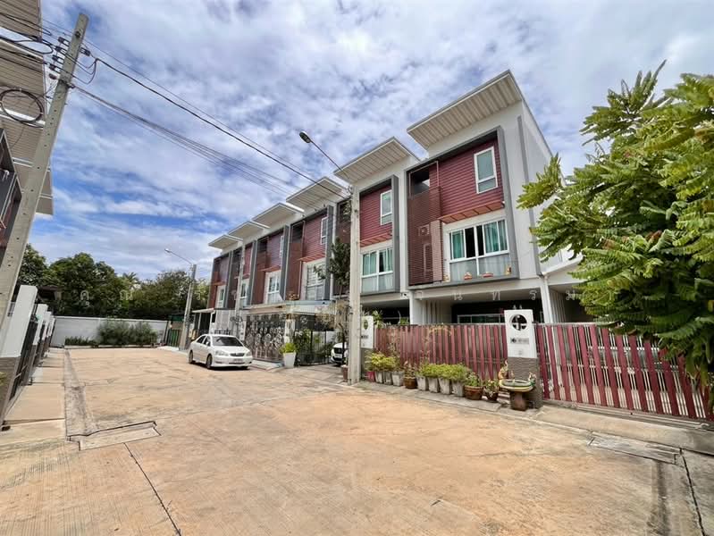 Baronia Town Thanamnon, Nonthaburi, Soi Bang Sri Muang 3, Bang Sri Muang, Muang Nonthaburi, Nonthaburi, 4 Bedrooms, 194 sqm, Townhouse For Sale, by คุณ รัชนีกร จันทร์มา (อิม), 500497036 - DDproperty.com
