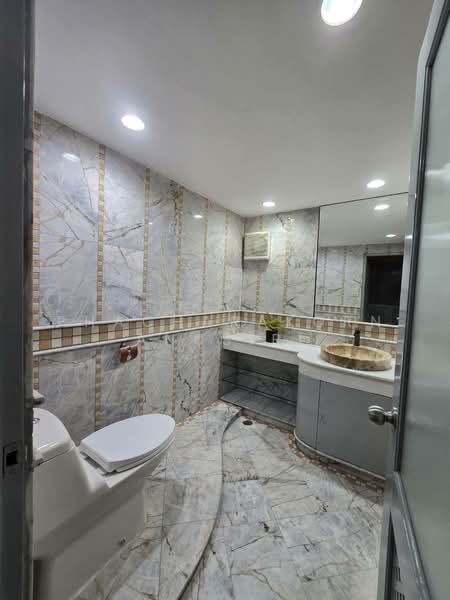 Sithakarn Condominium, Bangkok, 19 22 Chit Lom Alley, Lumphini, Pathum Wan, Bangkok, 2 Bedrooms, 245 sqm, Condo For Rent, by Phacharakorn Anusiri, 500497063 - DDproperty.com