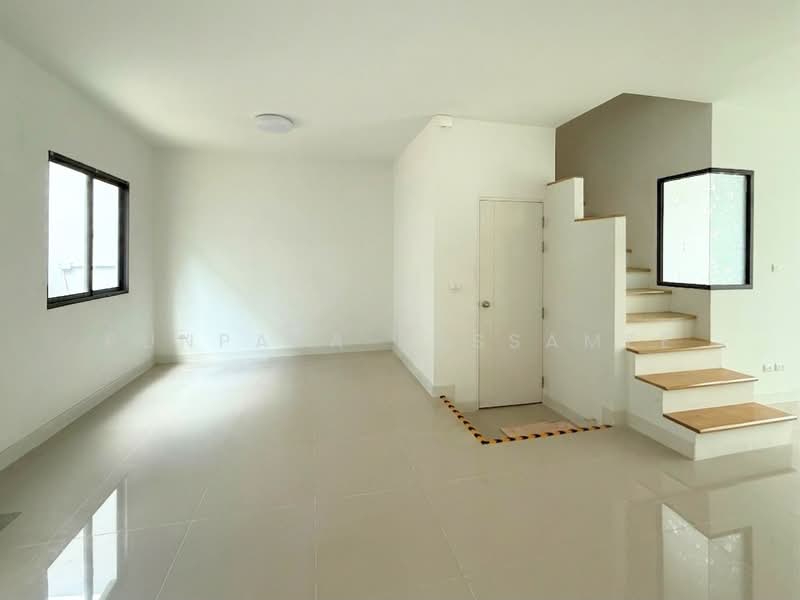 Grande Pleno Watcharapol-Sukhaphiban 5, Bangkok, Sukhapibal 5 Road, O-Ngoen, Sai Mai, Bangkok, 3 Bedrooms, 100 sqm, Townhouse For Sale, by Punpapa Rassamee, 500497114 - DDproperty.com