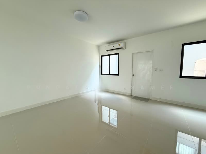 Grande Pleno Watcharapol-Sukhaphiban 5, Bangkok, Sukhapibal 5 Road, O-Ngoen, Sai Mai, Bangkok, 3 Bedrooms, 100 sqm, Townhouse For Sale, by Punpapa Rassamee, 500497114 - DDproperty.com