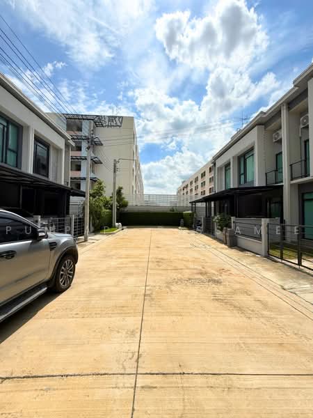 Grande Pleno Watcharapol-Sukhaphiban 5, Bangkok, Sukhapibal 5 Road, O-Ngoen, Sai Mai, Bangkok, 3 Bedrooms, 100 sqm, Townhouse For Sale, by Punpapa Rassamee, 500497114 - DDproperty.com