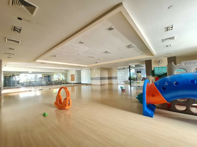 Sathorn Gardens, Bangkok, 39 South Sathorn Road, Thung Maha Mek, Sathon, Bangkok, 3 Bedrooms, 310 sqm, Condo For Rent, by Bangkok Residential, 500497150 - DDproperty.com