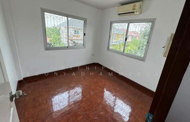 3-BR House, Bangkok, Sam Wa Tawan Tok, Khlong Sam Wa, Bangkok, 3 Bedrooms, 180 sqm, Single Detached House For Sale, by Kitnipat Boonyadhammakul, 500497194 - DDproperty.com