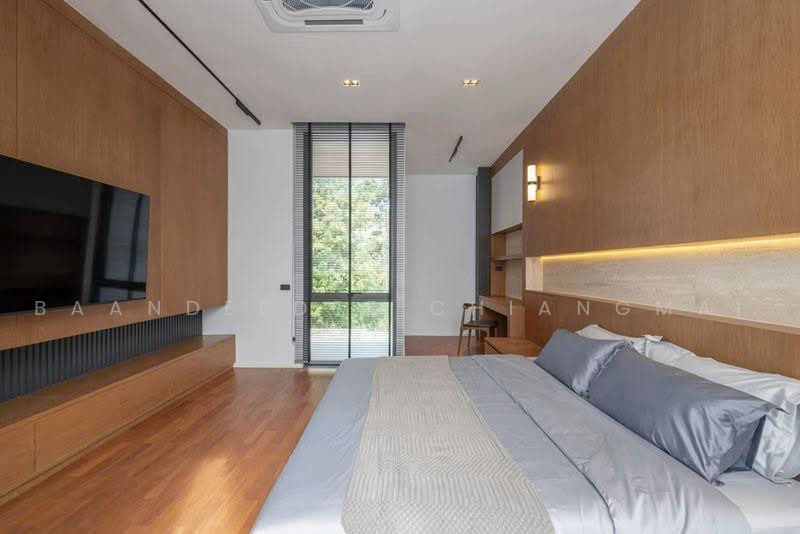Luxury Pool Villa for Rent near Maya, Chiang Mai Rental Price: 180,000 THB / month Property No.2P006, Chiang Mai, Chang Phuak, Muang Chiang Mai, Chiang Mai, 3 Bedrooms, 200 sqm, Single Detached House For Rent, by Baandeedee Chiangmai, 500497198 - DDproperty.com
