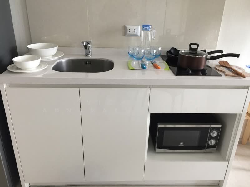 Rhythm Sukhumvit 42, Bangkok, Soi Sukhumvit 42, Sukhumvit Road, Phra Kanong, Khlong Toei, Bangkok, 1 Bedroom, 35 sqm, Condo For Rent, by Vichai Annavakulthorn, 500497203 - DDproperty.com