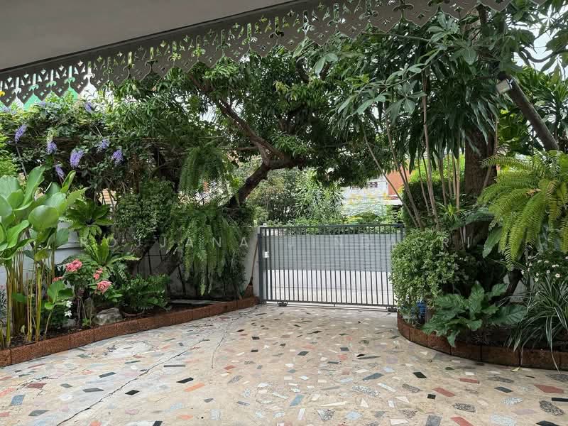 3-BR House, Bangkok, Suan Luang, Bangkok, 3 Bedrooms, 300 sqm, Single Detached House For Rent, by Rojjana Jindasri, 500497238 - DDproperty.com