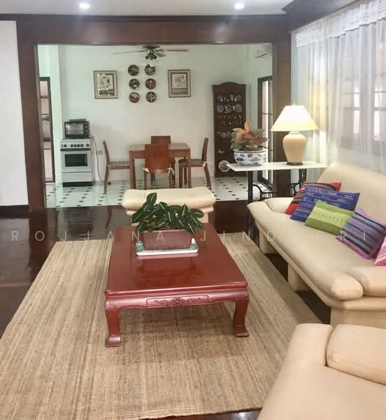 3-BR House, Bangkok, Suan Luang, Bangkok, 3 Bedrooms, 300 sqm, Single Detached House For Rent, by Rojjana Jindasri, 500497238 - DDproperty.com