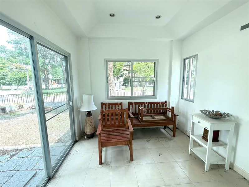 ชลลดา สุวรรณภูมิ (Chonlada Suvannabumi), Samut Prakan, ถนนลาดกระบัง, Srisa Chorakhe Noi, Bang Sao Thong, Samut Prakan, 3 Bedrooms, 290 sqm, Single Detached House For Sale, by คุณ ฉัตรปวีณ์ ปัญญาชัยวิสิฐ (ปุ๊ก), 500497247 - DDproperty.com