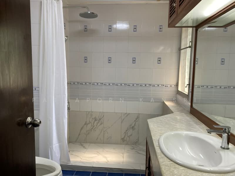 Kanta Mansion, Bangkok, 73 Soi Sukhumvit 26, Khong Tan, Khlong Toei, Bangkok, 3 Bedrooms, 260 sqm, Apartment For Rent, by Patraporn Kansri, 500497318 - DDproperty.com