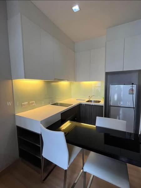Urbano Absolute Sathon-Taksin, Bangkok, 345 Charoen Nakhon 14/2 Alley, Khlong Ton Sai, Khlong San, Bangkok, 1 Bedroom, 38 sqm, Condo For Rent, by Wiratee Aramrun, 500497321 - DDproperty.com