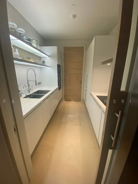 Sindhorn Residence : สินธร เรสซิเดนซ์ หลังสวน, กรุงเทพ, 54 ซอยต้นสน, ลุมพินี, ปทุมวัน, กรุงเทพ, 195 ตร.ม., คอนโด ให้เช่า, โดย Patraporn Kansri, 500497326 - DDproperty.com