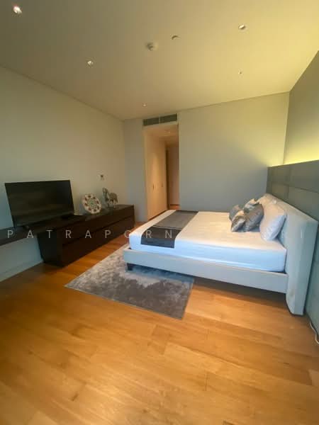 Sindhorn Residence, Bangkok, 54 Soi Ton Son, Lumphini, Pathum Wan, Bangkok, 3 Bedrooms, 195 sqm, Condo For Rent, by Patraporn Kansri, 500497326 - DDproperty.com