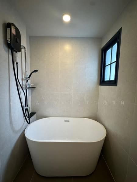 Centro Bangna, Samut Prakan, 111 Soi 3, Bang Kaeo, Bang Plee, Samut Prakan, 4 Bedrooms, 265 sqm, Single Detached House For Rent, by Vichai Annavakulthorn, 500497390 - DDproperty.com