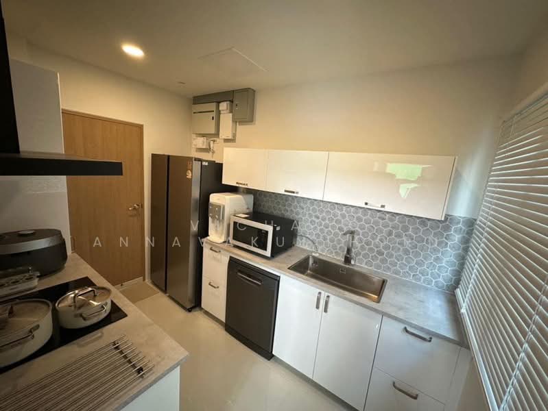 Centro Bangna, Samut Prakan, 111 Soi 3, Bang Kaeo, Bang Plee, Samut Prakan, 4 Bedrooms, 265 sqm, Single Detached House For Rent, by Vichai Annavakulthorn, 500497390 - DDproperty.com