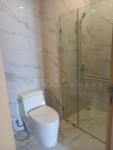 Noble BE19 Sukhumvit, Bangkok, 89 Sukhumvit 19 Alley, Khlong Tan Nua, Watthana, Bangkok, 2 Bedrooms, 68 sqm, Condo For Rent, by Vichai Annavakulthorn, 500497399 - DDproperty.com