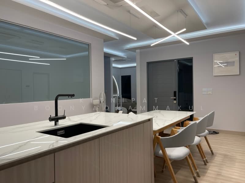 The City Sukhumvit-Onnut, Bangkok, 588/2 Soi On Nut 70/1, Prawet, Bangkok, 4 Bedrooms, 286 sqm, Single Detached House For Sale, by Kitnipat Boonyadhammakul, 500497401 - DDproperty.com