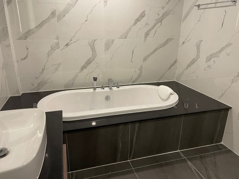 The City Sukhumvit-Onnut, Bangkok, 588/2 Soi On Nut 70/1, Prawet, Bangkok, 4 Bedrooms, 286 sqm, Single Detached House For Sale, by Kitnipat Boonyadhammakul, 500497401 - DDproperty.com