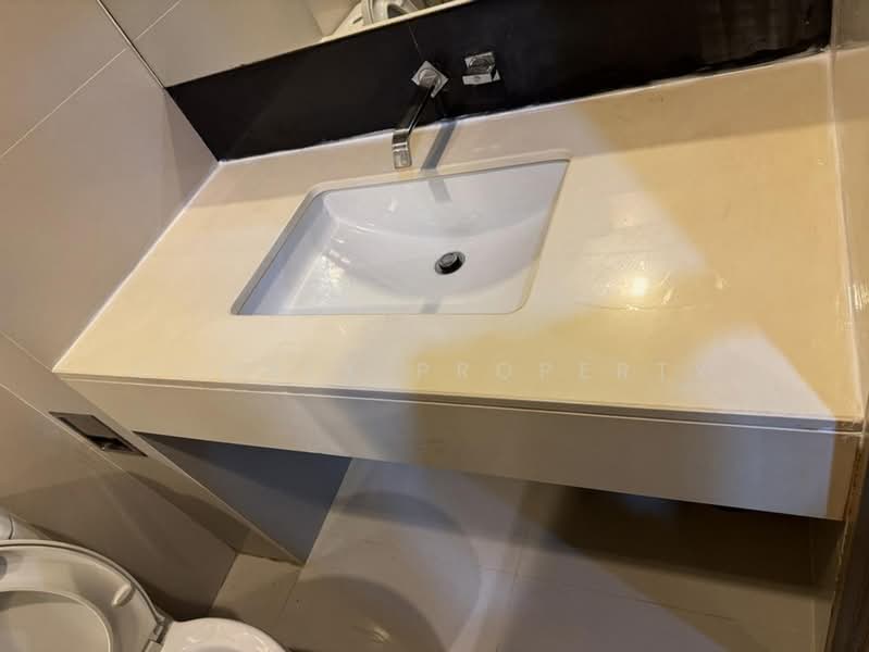 Rhythm Ratchada-Huaikwang, Bangkok, 218 Ratchadaphisek Road, Huai Khwang, Bangkok, 1 Bedroom, 36 sqm, Condo For Rent, by Connex Property, 500497406 - DDproperty.com