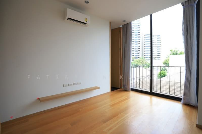 Vana Residence Sukhumvit 26, Bangkok, 38 Soi Attrakravee1, Sukhumvit 26 Road, Khong Tan, Khlong Toei, Bangkok, 3 Bedrooms, 205 sqm, Apartment For Rent, by Patraporn Kansri, 500497419 - DDproperty.com