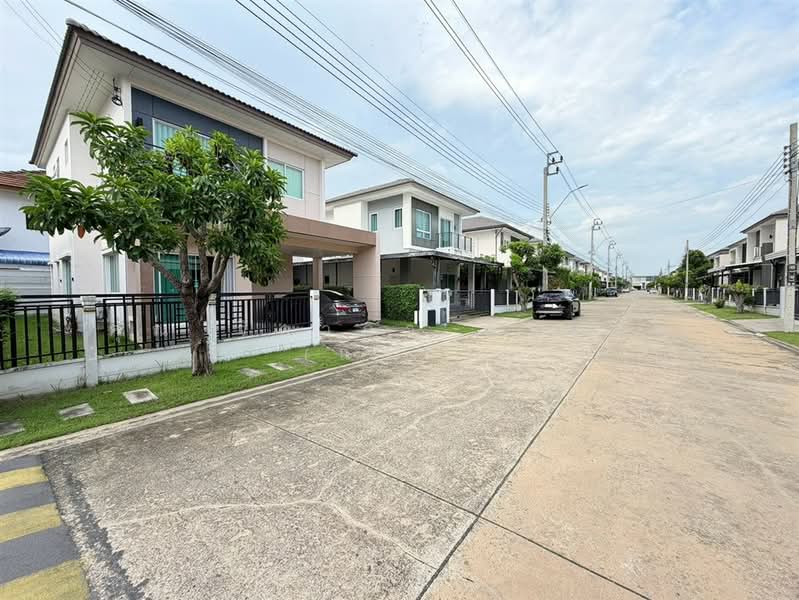 Centro Rama 9-Motorway, Bangkok, Rural Development 3 Road, Khlong Song Ton Nun, Lat Krabang, Bangkok, 4 Bedrooms, 164 sqm, Single Detached House For Sale, by คุณ จิดาภา พันธุกุล (แอม), 500497437 - DDproperty.com