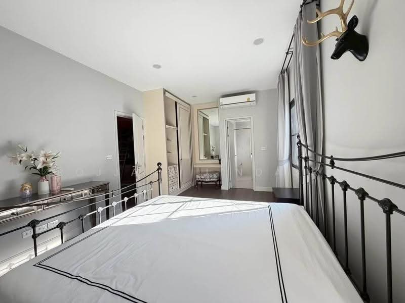 Nantawan Rama 9 - New Krungthepkreetha, Bangkok, Saphan Sung, Bangkok, 4 Bedrooms, 350 sqm, Single Detached House For Rent, by Rojjana Jindasri, 500497464 - DDproperty.com