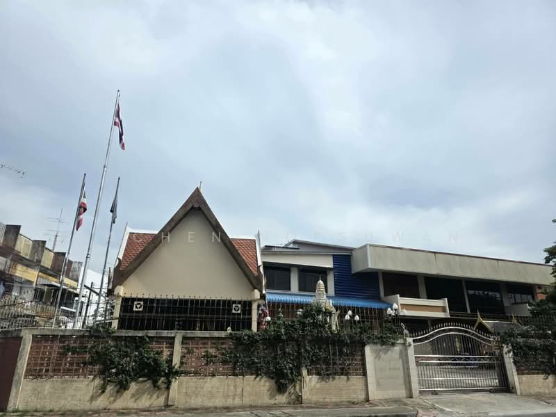 sale! Large 2-story detached house with a spacious 1 rai 3.2 square wa land plot in Thung Sao, Songkhla, Hat-Yai, Hat Yai, Songkhla, 7 Bedrooms, 1,613 sqm, Single Detached House For Sale, by Rachen Nopsuwan, 500497544 - DDproperty.com
