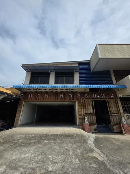 sale! Large 2-story detached house with a spacious 1 rai 3.2 square wa land plot in Thung Sao, Songkhla, Hat-Yai, Hat Yai, Songkhla, 7 Bedrooms, 1,613 sqm, Single Detached House For Sale, by Rachen Nopsuwan, 500497544 - DDproperty.com