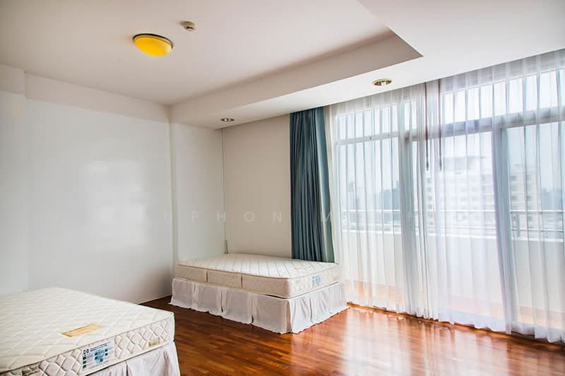 Krungthep Thani Tower, Bangkok, 56 Soi Sukhumvit 24, Khong Tan, Khlong Toei, Bangkok, 3 Bedrooms, 370 sqm, Condo For Rent, by Chatuphon Mochida, 500497559 - DDproperty.com