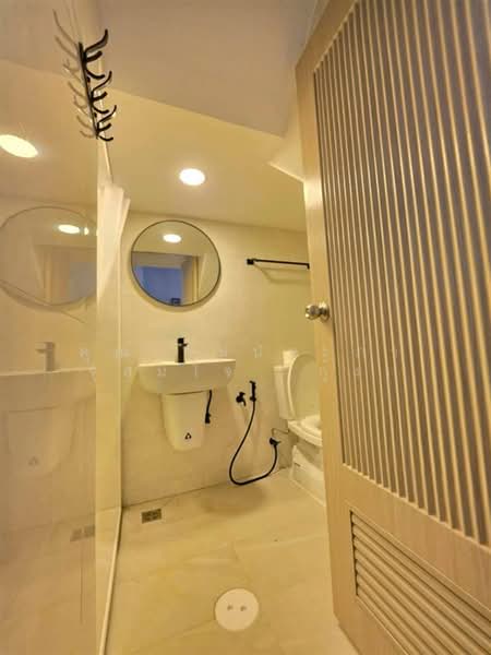 สินพัฒนาธานี ซอยเทศบาลสงเคราะห์1, Bangkok, ถนนประชาชื่น, Lat Yao, Chatuchak, Bangkok, 2 Bedrooms, 130 sqm, Townhouse For Sale, by คุณ วันประภา จุสมใจ (กุ้ง), 500497561 - DDproperty.com
