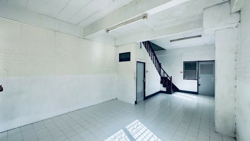 ทาวน์เฮ้าส์นิคมพัฒนา ระยอง, Rayong, Nikhom Pattana, Rayong, 2 Bedrooms, 100 sqm, Townhouse For Sale, by The Best Property นัช, 500497574 - DDproperty.com