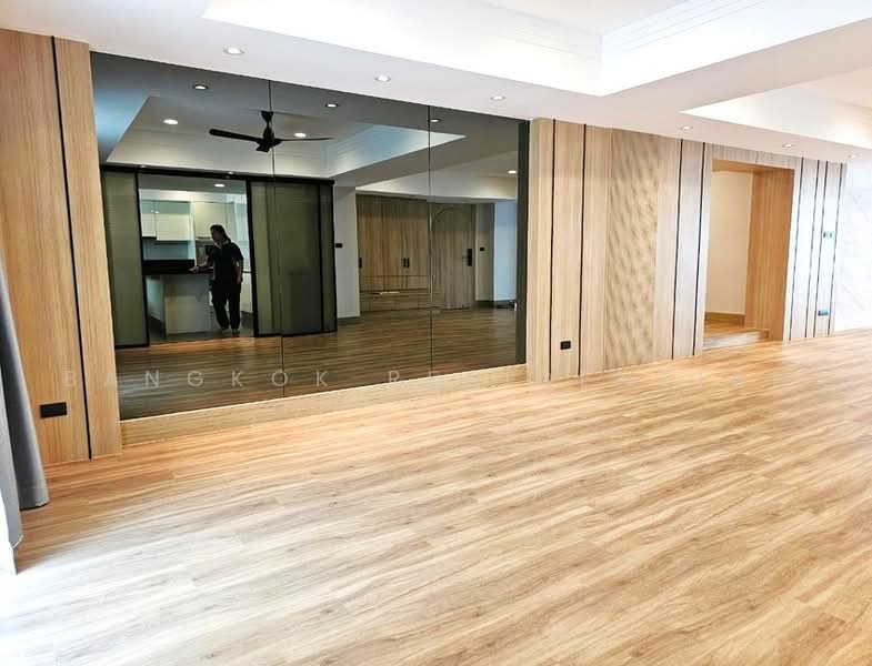 Phirom Garden Residence, Bangkok, Soi Sukhumvit 41, Khlong Tan Nua, Watthana, Bangkok, 4 Bedrooms, 320 sqm, Apartment For Rent, by Bangkok Residential, 500497643 - DDproperty.com