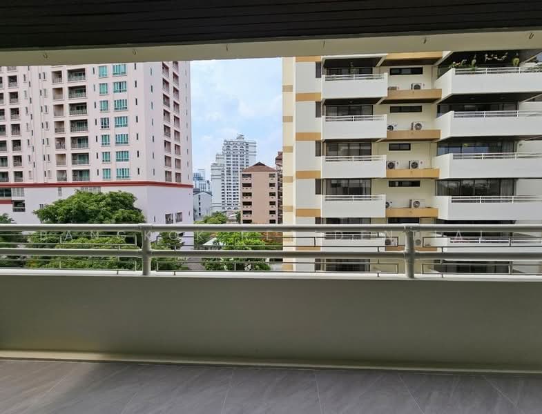 Phirom Garden Residence, Bangkok, Soi Sukhumvit 41, Khlong Tan Nua, Watthana, Bangkok, 4 Bedrooms, 320 sqm, Apartment For Rent, by Bangkok Residential, 500497643 - DDproperty.com