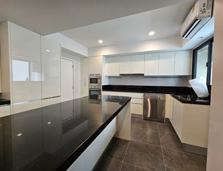 Phirom Garden Residence, Bangkok, Soi Sukhumvit 41, Khlong Tan Nua, Watthana, Bangkok, 4 Bedrooms, 320 sqm, Apartment For Rent, by Bangkok Residential, 500497643 - DDproperty.com