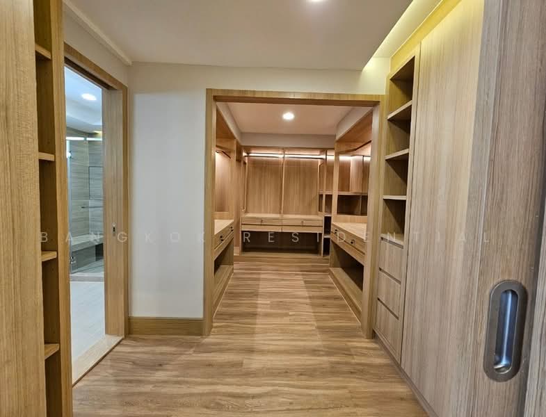 Phirom Garden Residence, Bangkok, Soi Sukhumvit 41, Khlong Tan Nua, Watthana, Bangkok, 4 Bedrooms, 320 sqm, Apartment For Rent, by Bangkok Residential, 500497643 - DDproperty.com