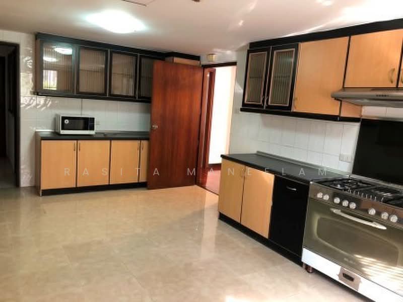 Asa Garden, Bangkok, 46-48 Soi Sukhumvit 24, Khong Tan, Khlong Toei, Bangkok, 3 Bedrooms, 300 sqm, Apartment For Rent, by Rasita Maneelam, 500497715 - DDproperty.com