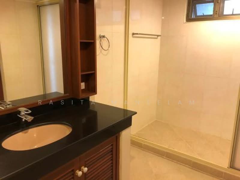 Asa Garden, Bangkok, 46-48 Soi Sukhumvit 24, Khong Tan, Khlong Toei, Bangkok, 3 Bedrooms, 300 sqm, Apartment For Rent, by Rasita Maneelam, 500497715 - DDproperty.com