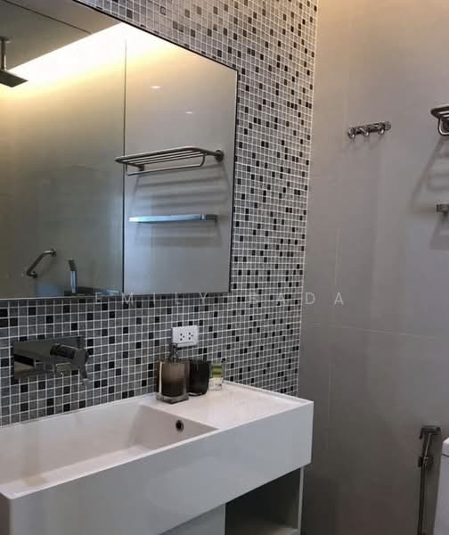 The Room Sukhumvit 21 : เดอะ รูม สุขุมวิท 21, กรุงเทพ, ถนน อโศกมนตรี, คลองเตยเหนือ, วัฒนา, กรุงเทพ, 50 ตร.ม., คอนโด ขาย, โดย Emily Bada, 500497754 - DDproperty.com