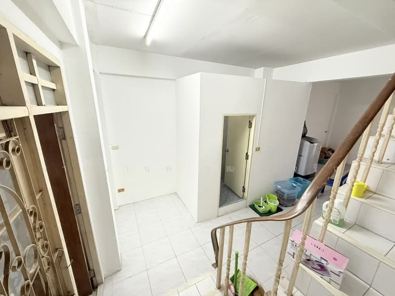 4-Storey Commercial Building for Sale on Ratchaphruek Road, Taling Chan – 25 sq.wah, 288 sq.m, Bangkok, ราชพฤกษ์, Taling Chan, Bangkok, , 288 sqm, Shophouse For Sale, by นายมานพ วุฒฒเจริญ, 500497786 - DDproperty.com
