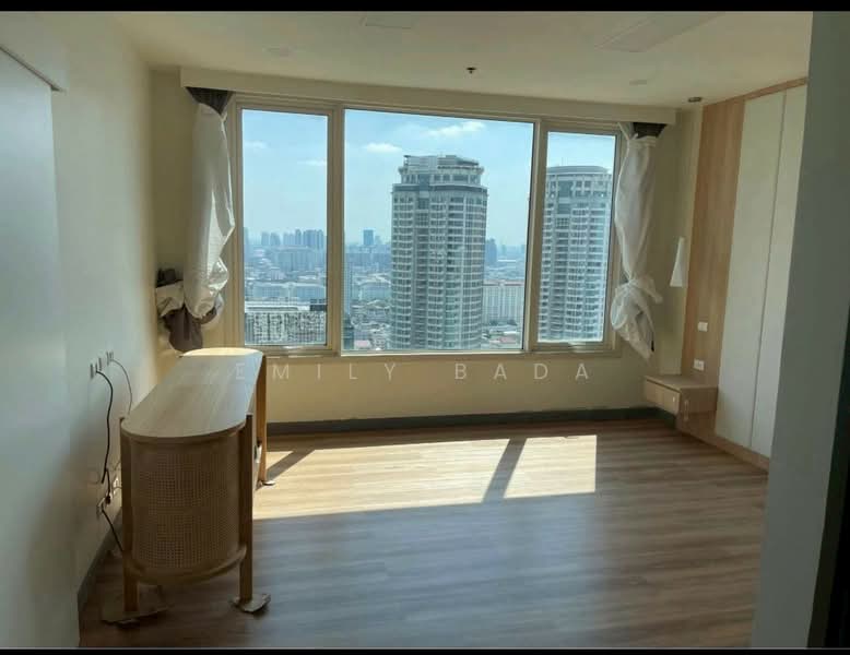 The Empire Place : ดิ เอ็มไพร์ เพลซ, กรุงเทพ, 88 ถนนนราธิวาสราชนครินทร์, ทุ่งมหาเมฆ, สาทร, กรุงเทพ, 183 ตร.ม., คอนโด ให้เช่า, โดย Emily Bada, 500497790 - DDproperty.com