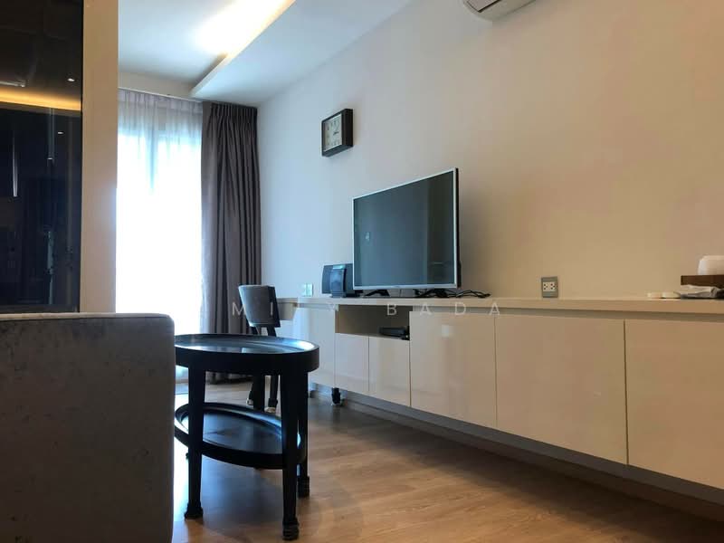 H Sukhumvit 43, Bangkok, 28 Sukhumvit 34 Road, Khlong Tan Nua, Watthana, Bangkok, 1 Bedroom, 43 sqm, Condo For Rent, by Emily Bada, 500497811 - DDproperty.com