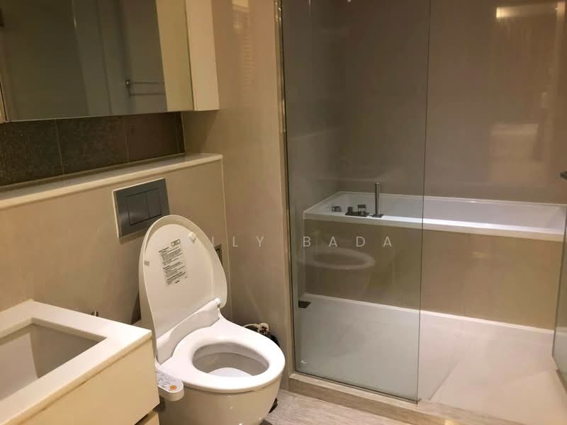 H Sukhumvit 43, Bangkok, 28 Sukhumvit 34 Road, Khlong Tan Nua, Watthana, Bangkok, 1 Bedroom, 43 sqm, Condo For Rent, by Emily Bada, 500497811 - DDproperty.com