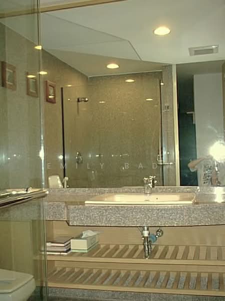 Icon III, Bangkok, 858 Sukhumvit Road, Khlong Tan Nua, Watthana, Bangkok, 2 Bedrooms, 90 sqm, Condo For Sale, by Emily Bada, 500497827 - DDproperty.com